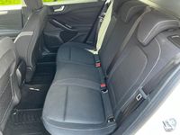 Gebraucht Ford Focus Cool & Connect 120 PS (88 kW) 2021 Weiß Kombi