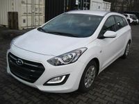 Gebraucht Hyundai i30 Classic 101 PS (74 kW) 2017 Weiß Kombi