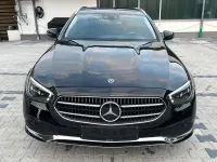 Gebraucht Mercedes E300 194 PS (142 kW) 2020 Schwarz Limousine
