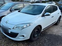 Gebraucht Renault Mégane 110 PS (80 kW) 2011 Weiß Limousine
