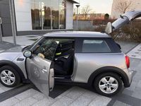 Gebraucht Mini Cooper Essential 136 PS (100 kW) 2023 Grau Kleinwagen