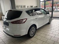 Gebraucht Ford S-MAX Titanium 241 PS (177 kW) 2019 Weiß Van / Kleinbus