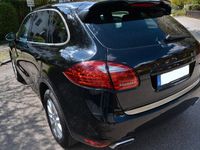 Second-hand Porsche Cayenne 245 CP (180 kW) 2012 Negru SUV
