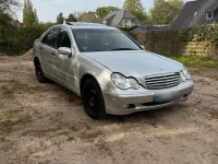 Gebraucht Mercedes C220 143 PS (105 kW) 2000 Silber Limousine