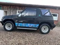 Gebraucht Suzuki Vitara 80 PS (58 kW) 1992 Schwarz Cabrio