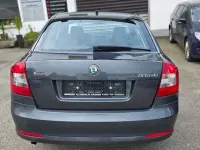 Gebraucht Skoda Octavia Ambiente 105 PS (77 kW) 2012 Grau Limousine
