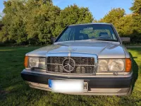 Gebraucht Mercedes 190 160 PS (117 kW) 1989 Silber Limousine