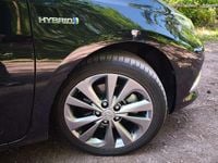 Gebraucht Toyota Auris Hybrid Executive 99 PS (72 kW) 2018 Schwarz Kombi