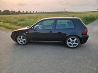 Gebraucht VW Golf IV 150 PS (110 kW) 2001 Schwarz Kleinwagen