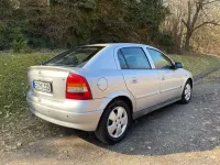 Usata Opel Astra 101 CV (74 kW) 2003 Argento Berlina