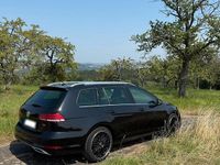 Gebraucht VW Golf VII Highline 150 PS (110 kW) 2018 Schwarz Kombi