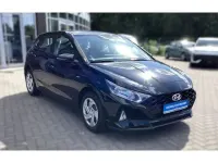 Gebraucht Hyundai i20 Select 101 PS (74 kW) 2023 Schwarz Kleinwagen