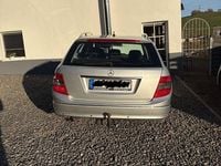 Gebraucht Mercedes C180 156 PS (114 kW) 2010 Silber Limousine