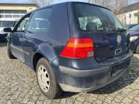 Second-hand VW Golf III 75 CP (55 kW) 1998 Albastru Berlinǎ