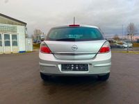 Gebraucht Opel Astra 90 PS (66 kW) 2009 Silber Limousine