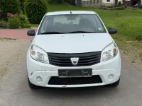 Gebraucht Dacia Sandero Basis 75 PS (55 kW) 2010 Weiß Limousine