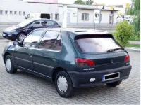 Gebraucht Peugeot 306 75 PS (55 kW) 1995 Grün metallic Limousine