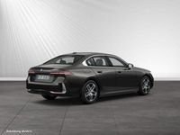 Gebraucht BMW 530e Sport Line 299 PS (219 kW) 2024 Sophistograu brillanteffekt metallic Limousine