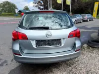 Gebraucht Opel Astra Edition 116 PS (85 kW) 2011 Grau Kombi