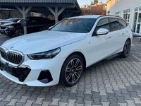 Gebraucht BMW 520 M Sport 190 PS (139 kW) 2025 Weiß Limousine