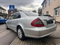 Gebraucht Mercedes E200 136 PS (100 kW) 2007 Grau Limousine