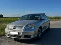 Gebraucht Toyota Avensis 129 PS (94 kW) 2005 Silber Limousine
