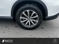 Gebraucht Mercedes GLC200 Avantgarde 204 PS (150 kW) 2025 Unilack polarweiß SUV