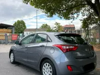 Gebraucht Hyundai i30 100 PS (73 kW) 2013 Grau Kleinwagen