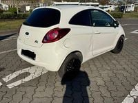 Gebraucht Ford Ka 69 PS (50 kW) 2015 Weiß Kleinwagen
