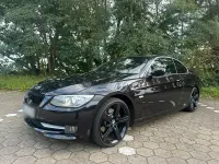 Gebraucht BMW 330 245 PS (180 kW) 2012 Schwarz Cabrio
