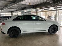 Gebraucht Audi SQ8 Design 507 PS (372 kW) 2025 Gletscherweiß metallic SUV