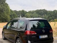 Gebraucht VW Sharan 150 PS (110 kW) 2021 Schwarz Van / Kleinbus