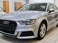 Gebraucht Audi A3 Ambiente 116 PS (85 kW) 2019 Silber Limousine