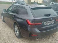 Gebraucht BMW 320e Advantage 190 PS (139 kW) 2022 Mineralgrau Kombi