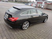 Gebraucht Mercedes CLA180 Shooting Brake 122 PS (89 kW) 2016 Schwarz Kombi