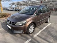 Gebraucht VW Touran 140 PS (102 kW) 2011 Braun Van / Kleinbus
