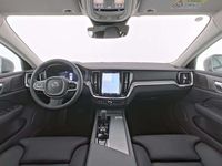 Gebraucht Volvo V60 CC Plus 197 PS (144 kW) 2023 Silver dawn / metallic Kombi