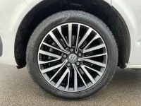 Gebraucht VW Multivan Generation Six 204 PS (150 kW) 2022 Candyweiß Van / Kleinbus
