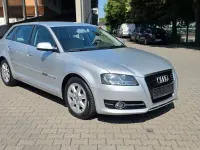 Gebraucht Audi A3 Ambiente 125 PS (91 kW) 2010 Silber Kleinwagen