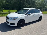 Gebraucht Citroën C4 Attraction 131 PS (96 kW) 2014 Weiß Limousine