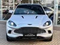 Gebraucht Aston Martin DBX 551 PS (405 kW) 2022 Silber SUV