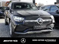 Gebraucht Mercedes GLC300e AMG 194 PS (142 kW) 2020 Unilack schwarz Coupé