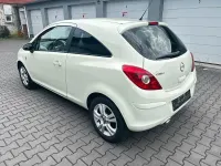 Gebraucht Opel Corsa Satellite 87 PS (63 kW) 2011 Weiß Kleinwagen