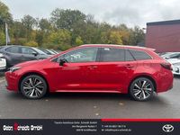 Neu Toyota Corolla 196 PS (144 kW) 2025 Rot Kombi