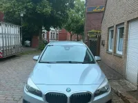 Gebraucht BMW 218 150 PS (110 kW) 2018 Silber Van / Kleinbus