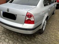 Gebraucht VW Passat Basis 116 PS (85 kW) 2001 Silber Limousine