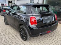 Second-hand Mini ONE 102 CP (75 kW) 2020 Negru Hatchback