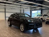 Gebraucht Porsche Cayenne 354 PS (260 kW) 2025 Chromitschwarzmetallic SUV