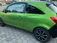 Gebraucht Opel Corsa Sport 88 PS (64 kW) 2014 Grün Kleinwagen