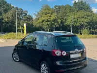 Gebraucht VW Golf Plus Cross 122 PS (89 kW) 2012 Schwarz Van / Kleinbus